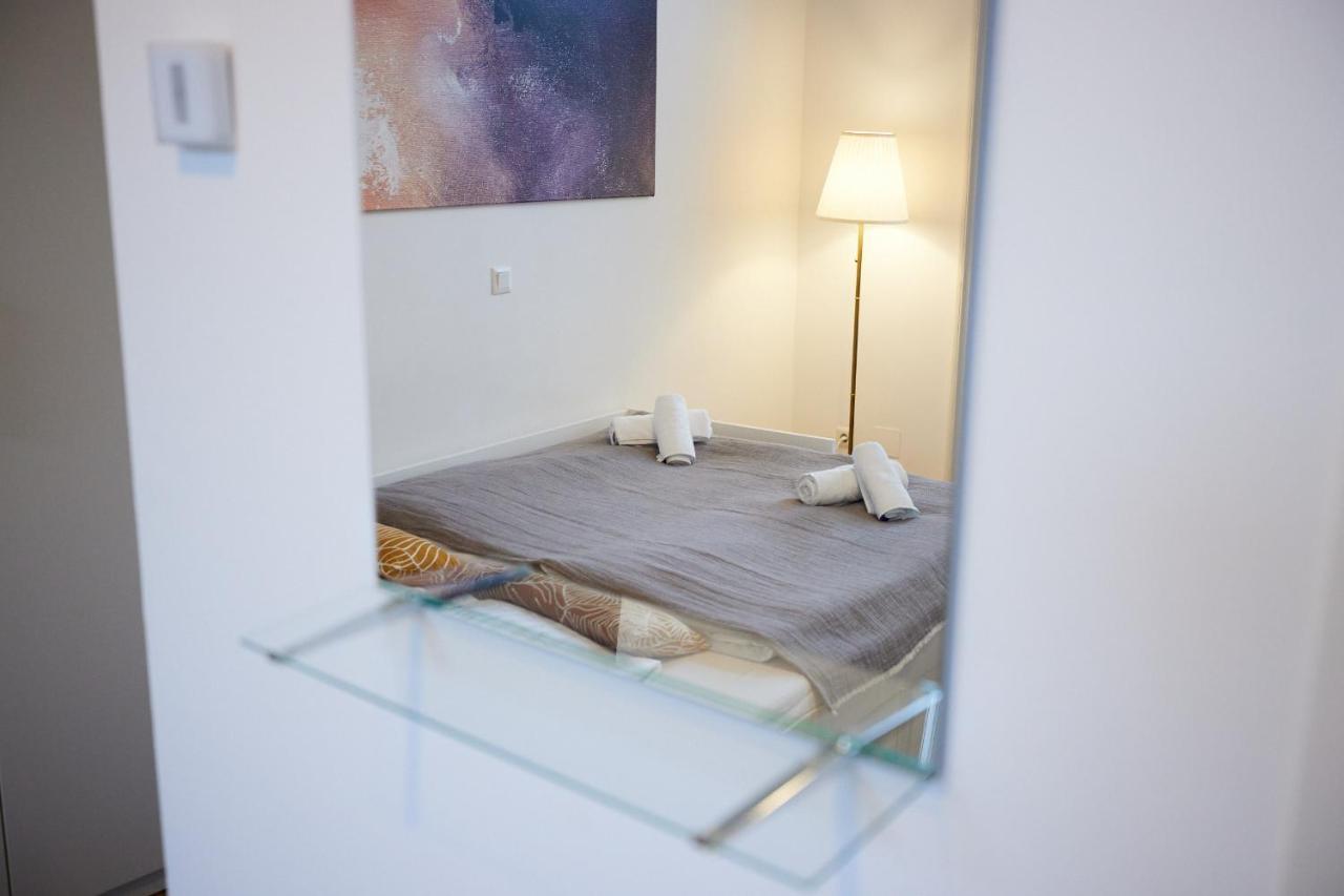 Appartement Close To Metro Iii