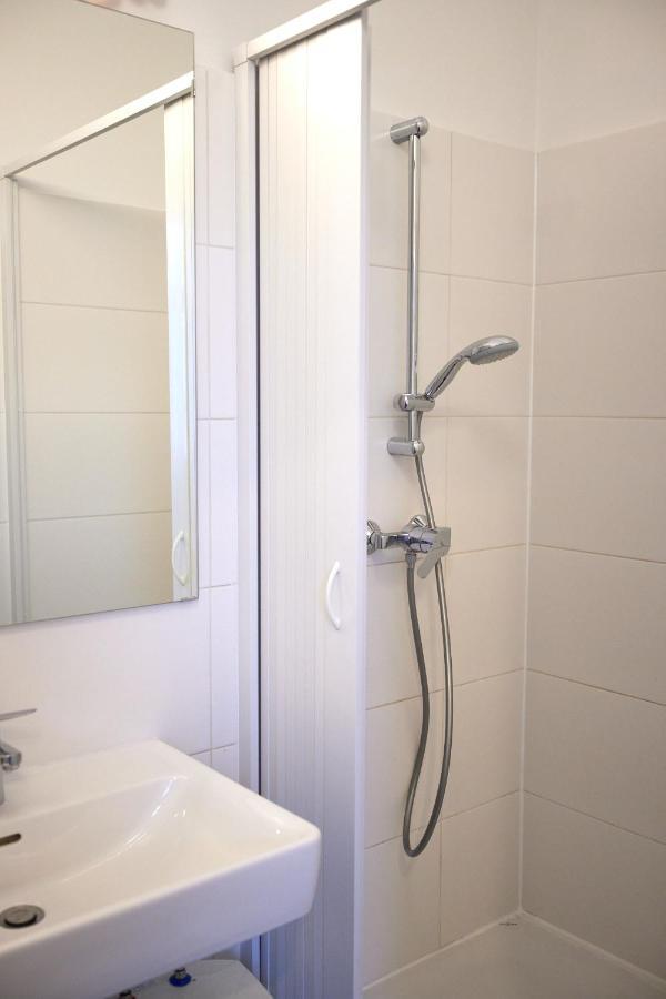 Close To Metro Iii Appartement