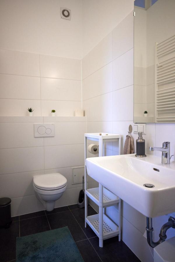 Close To Metro Iii Appartement