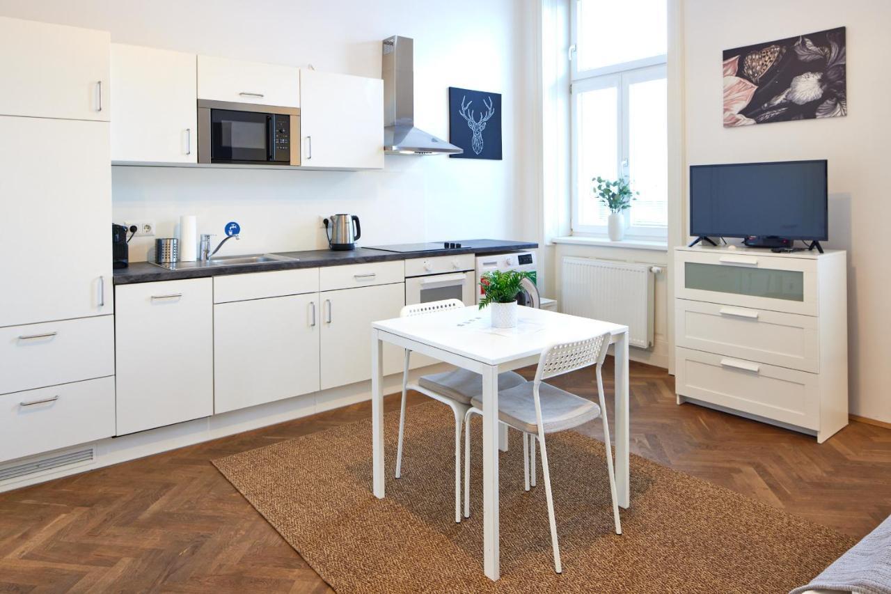 Close To Metro Iii Appartement