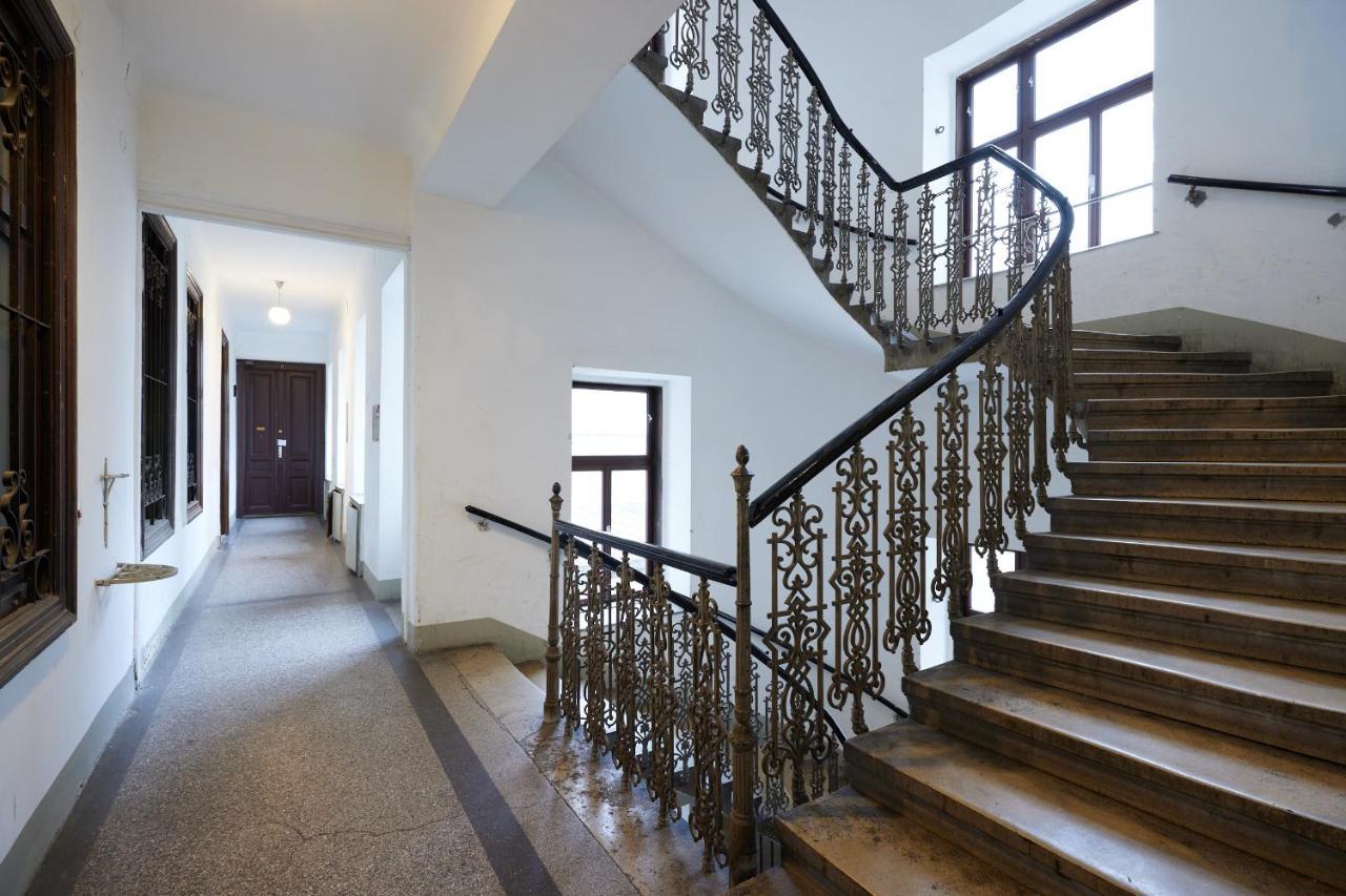 Close To Metro Iii Appartement